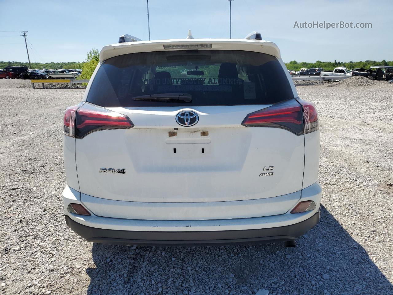 2016 Toyota Rav4 Le White vin: JTMBFREV8GJ067787