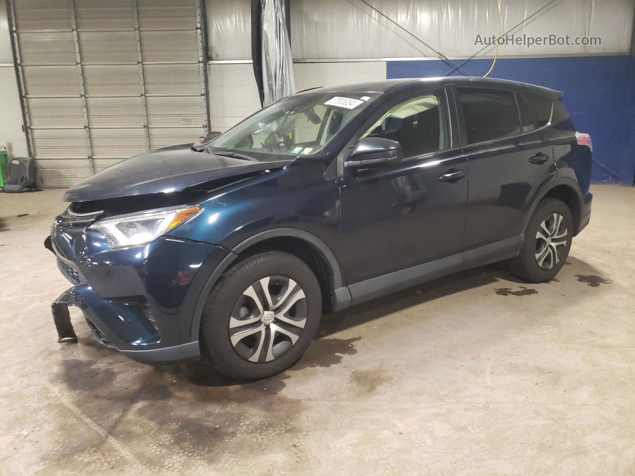 2018 Toyota Rav4 Le Blue vin: JTMBFREV8JJ740701