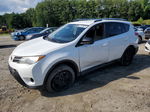 2015 Toyota Rav4 Le White vin: JTMBFREV9FD142221