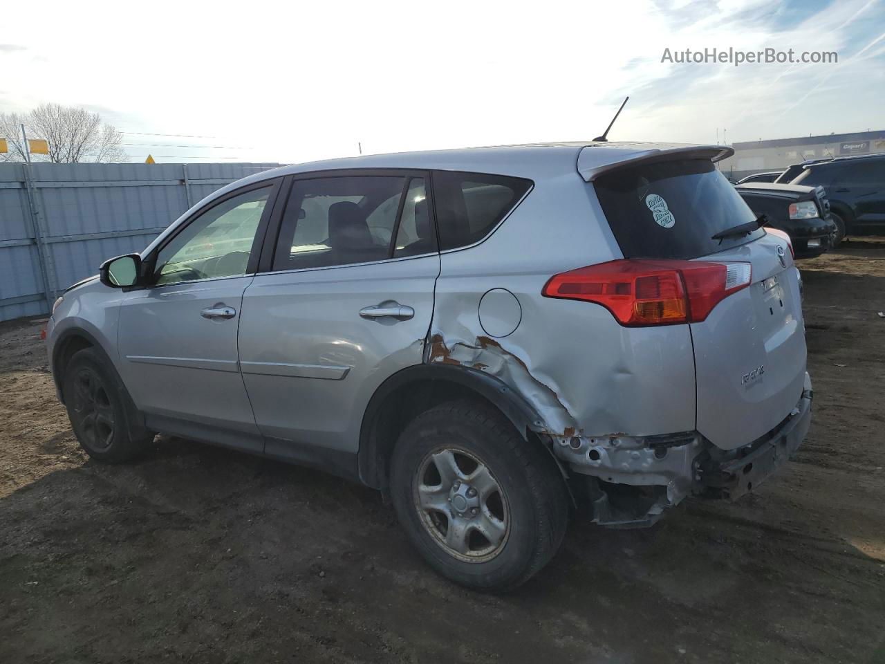 2015 Toyota Rav4 Le Gray vin: JTMBFREV9FJ022923