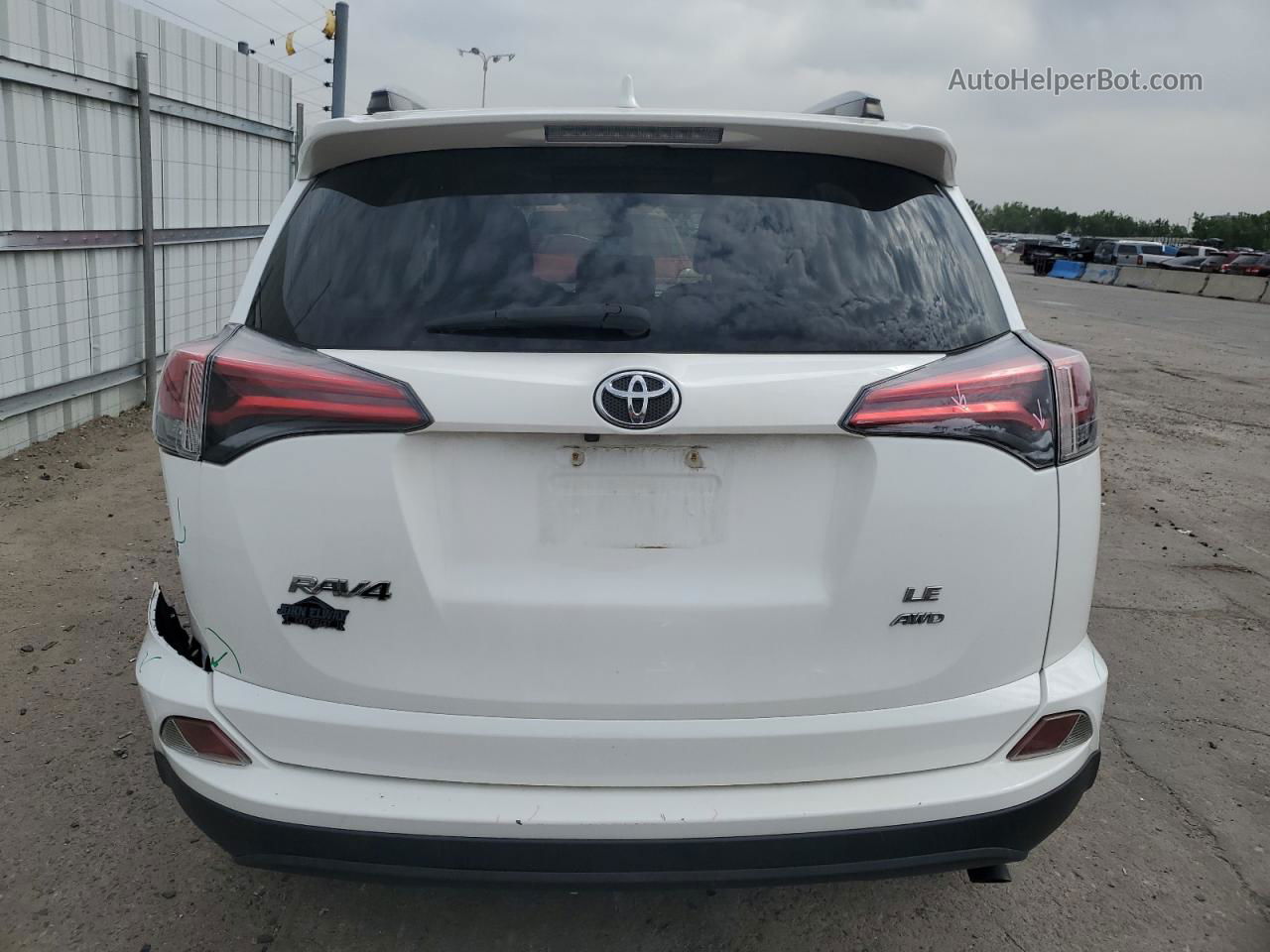 2017 Toyota Rav4 Le White vin: JTMBFREV9HJ130185