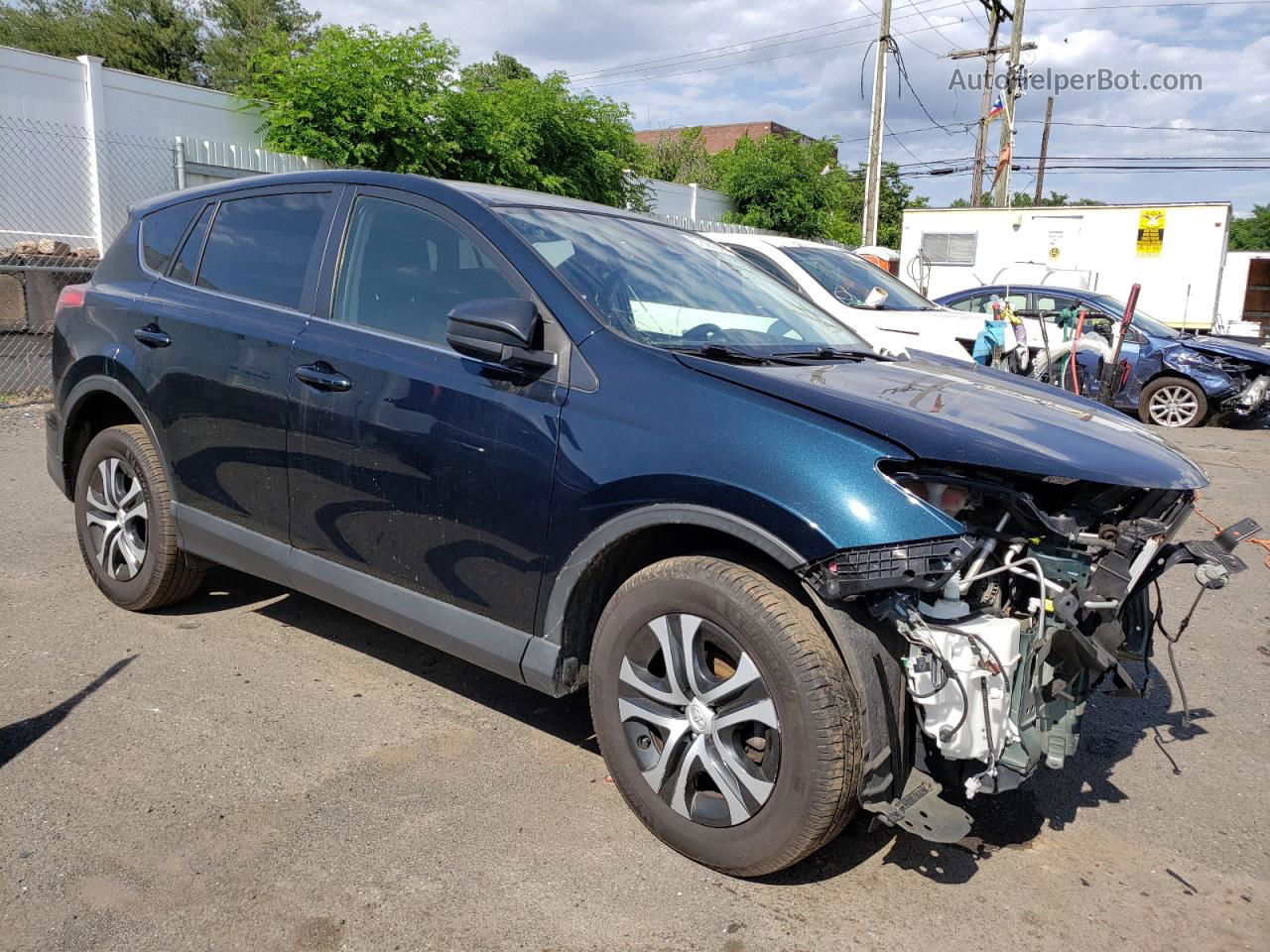 2018 Toyota Rav4 Le Green vin: JTMBFREV9JJ247738