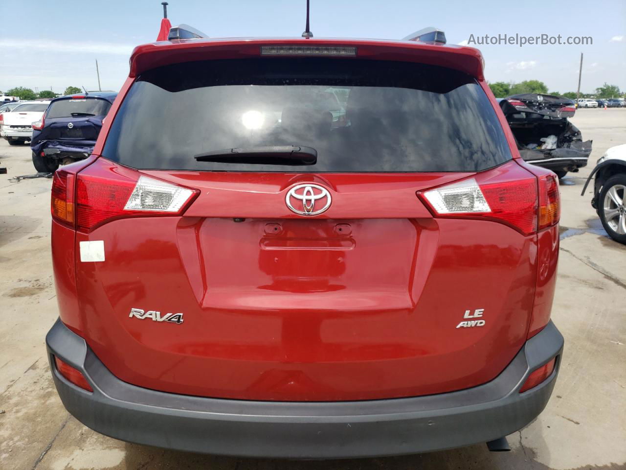 2015 Toyota Rav4 Le Red vin: JTMBFREVXFD096284