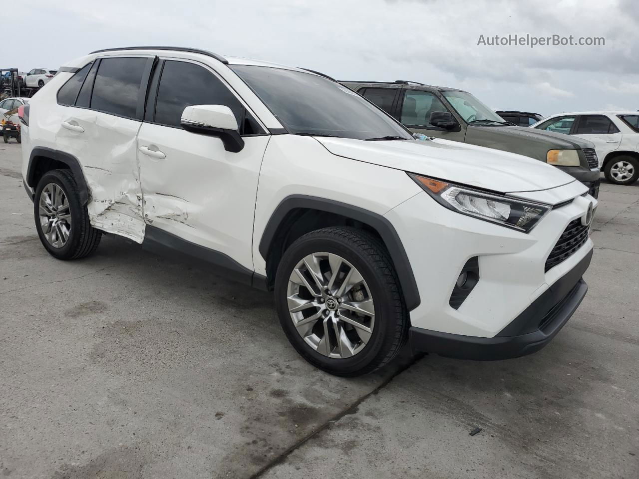 2020 Toyota Rav4 Xle Premium Белый vin: JTMC1RFV0LD051500