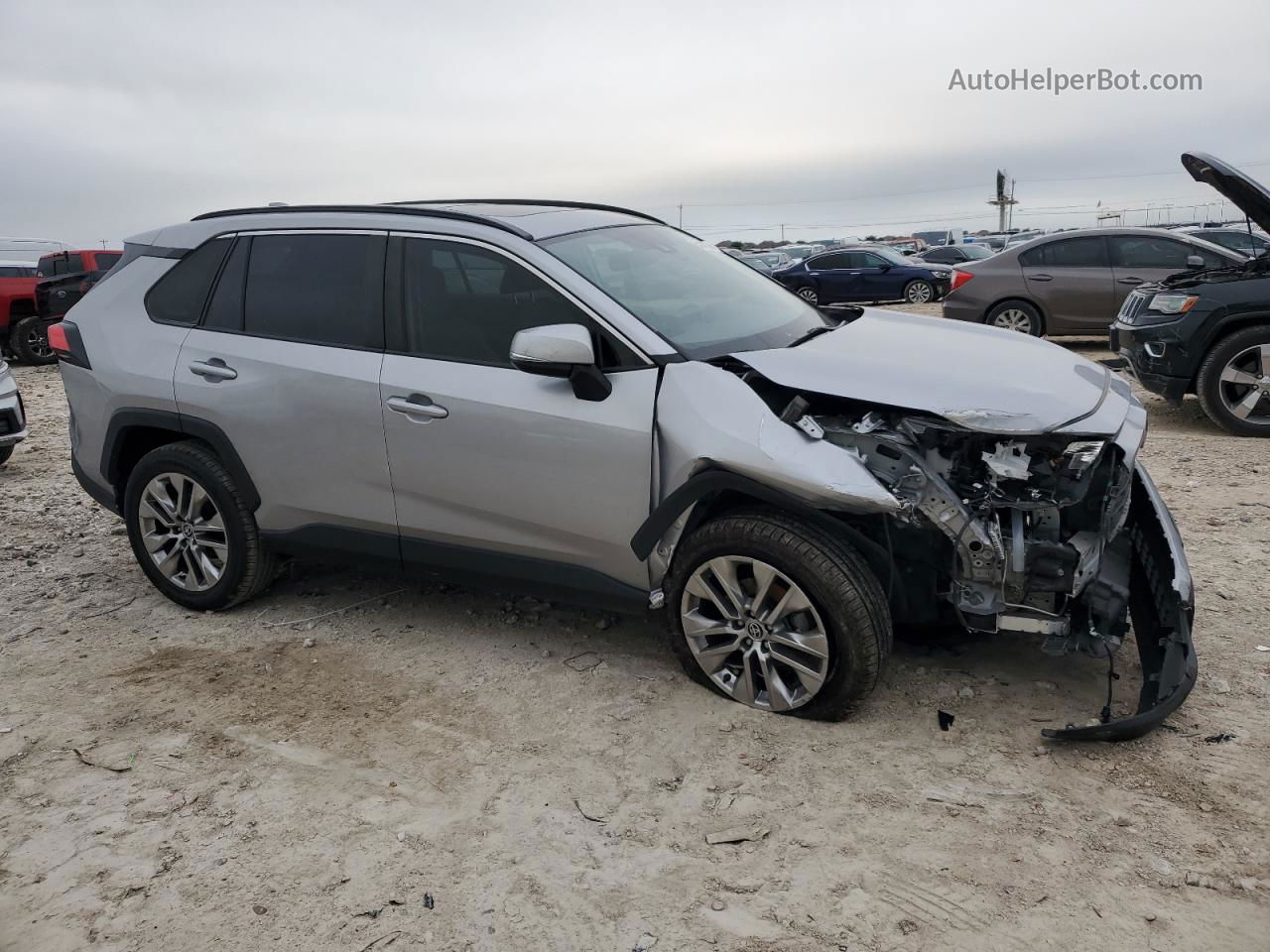 2020 Toyota Rav4 Xle Premium Silver vin: JTMC1RFV6LJ020771