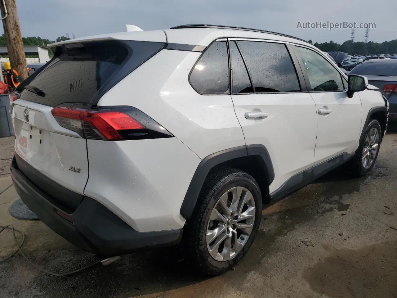 2019 Toyota Rav4 Xle Premium Белый vin: JTMC1RFV7KD507040