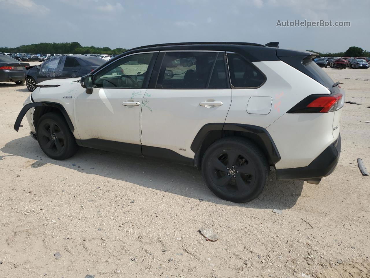 2019 Toyota Rav4 Xse Белый vin: JTMEWRFV2KJ004334