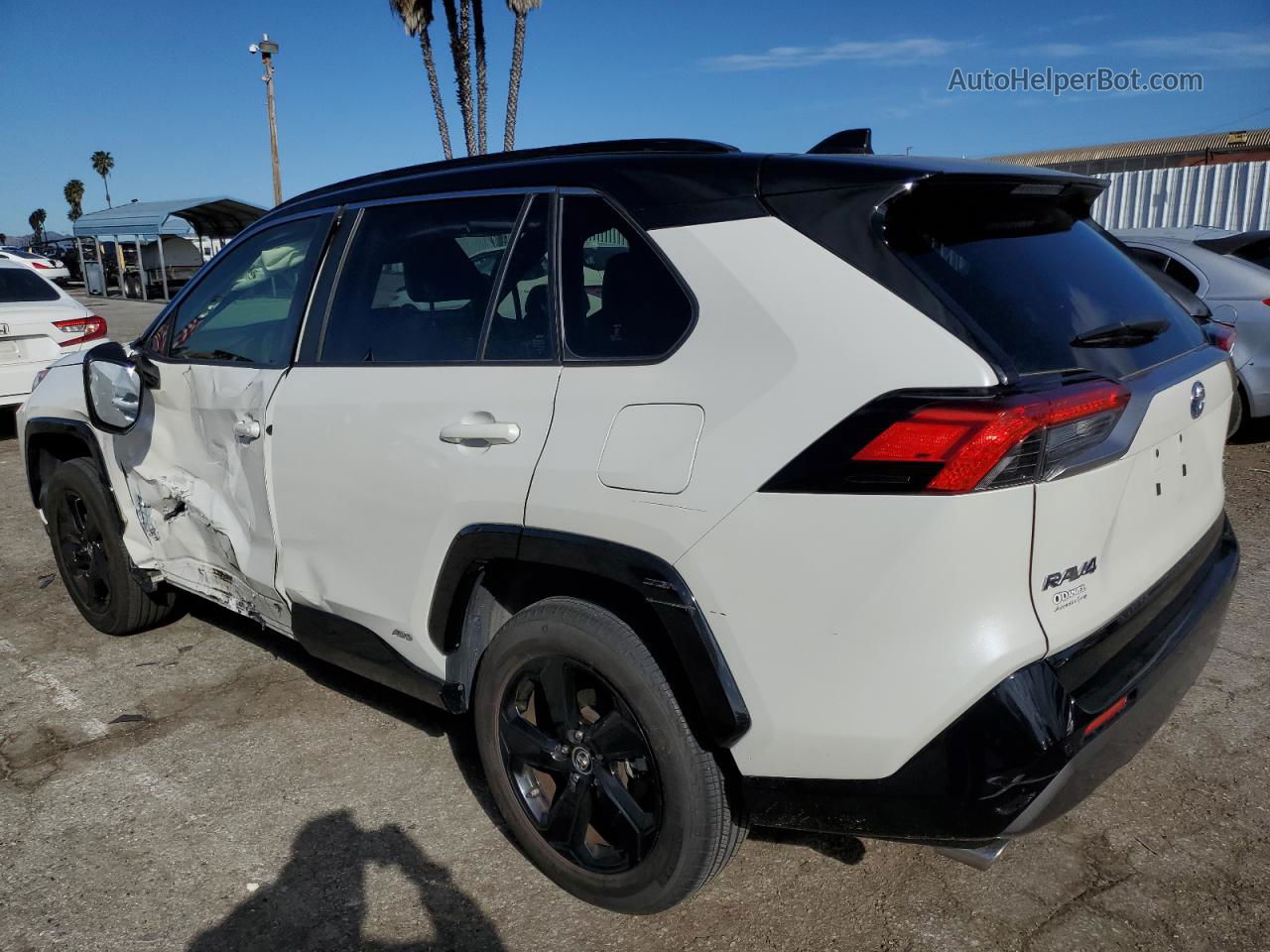 2019 Toyota Rav4 Xse White vin: JTMEWRFV3KJ014838