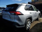 2019 Toyota Rav4 Le Silver vin: JTMF1RFV3KD034704