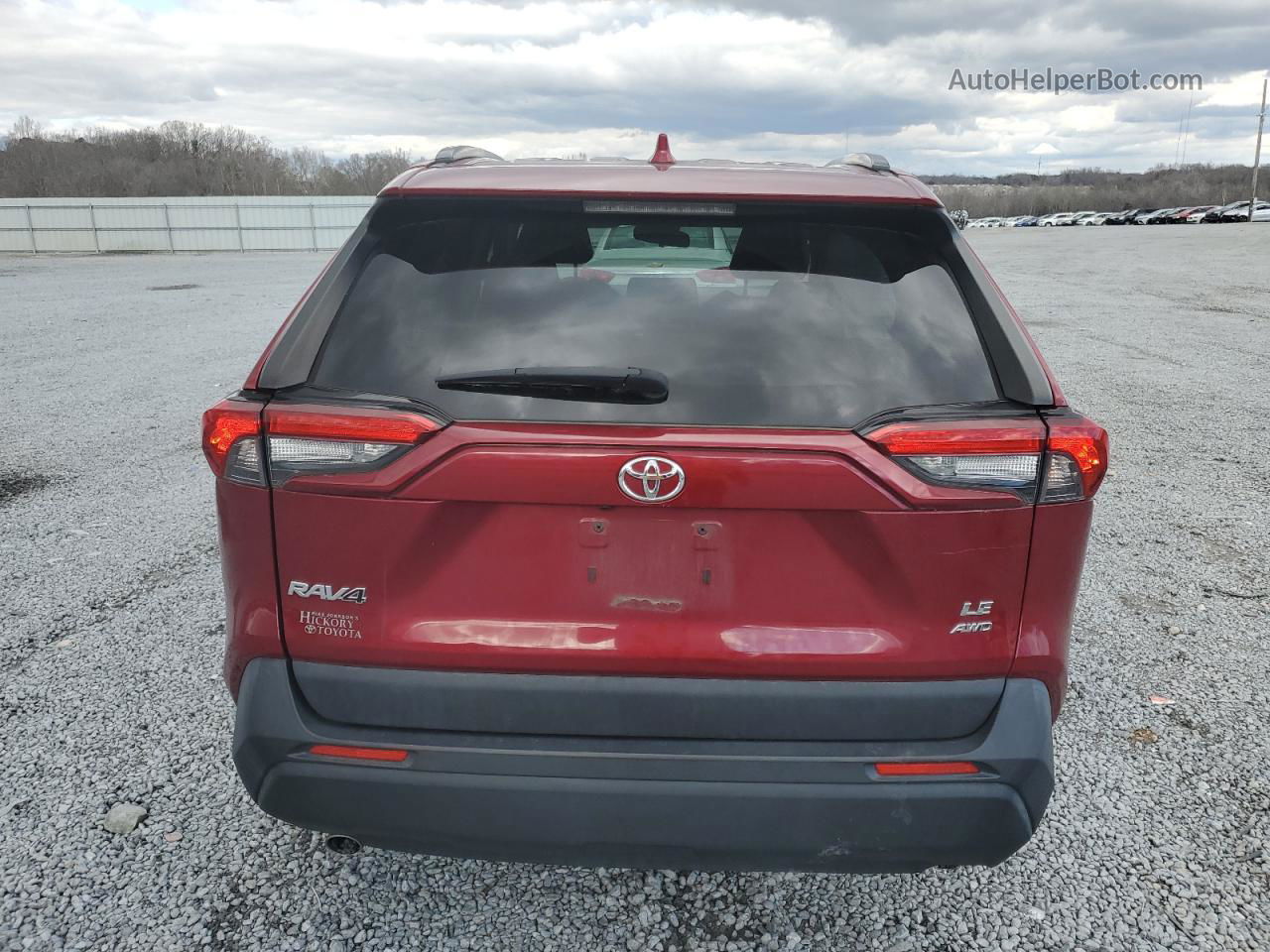 2019 Toyota Rav4 Le Красный vin: JTMF1RFVXKD040029