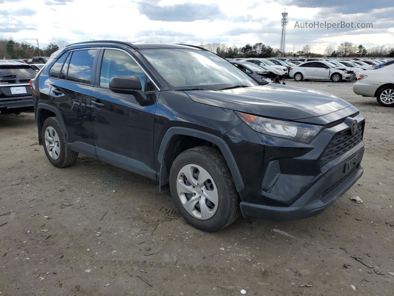 2020 Toyota Rav4 Le Black vin: JTMH1RFV2LD061130