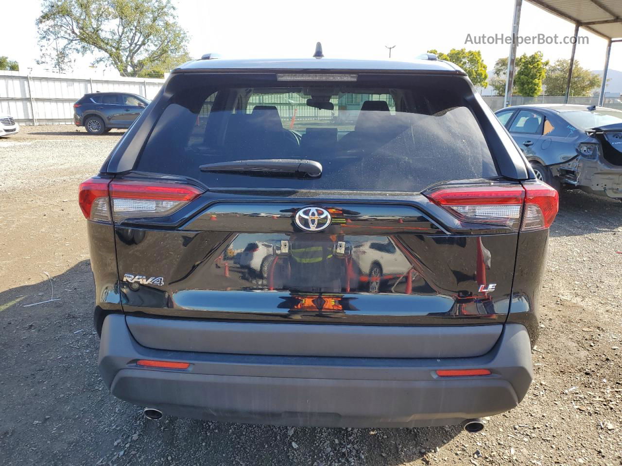 2019 Toyota Rav4 Le Black vin: JTMH1RFV8KJ003099