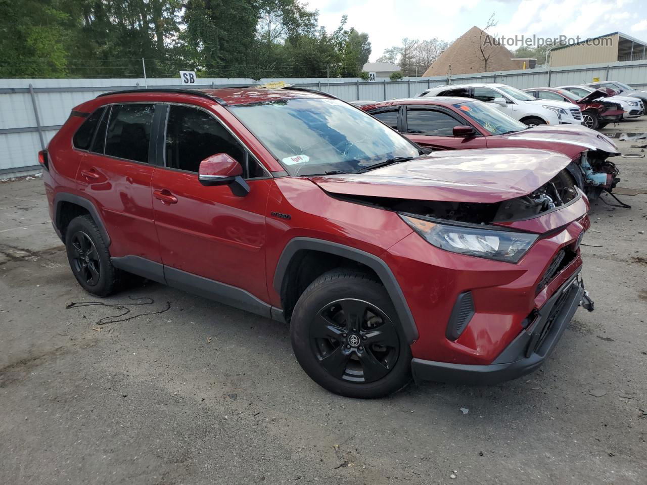 2019 Toyota Rav4 Le Красный vin: JTMMWRFV8KD042628