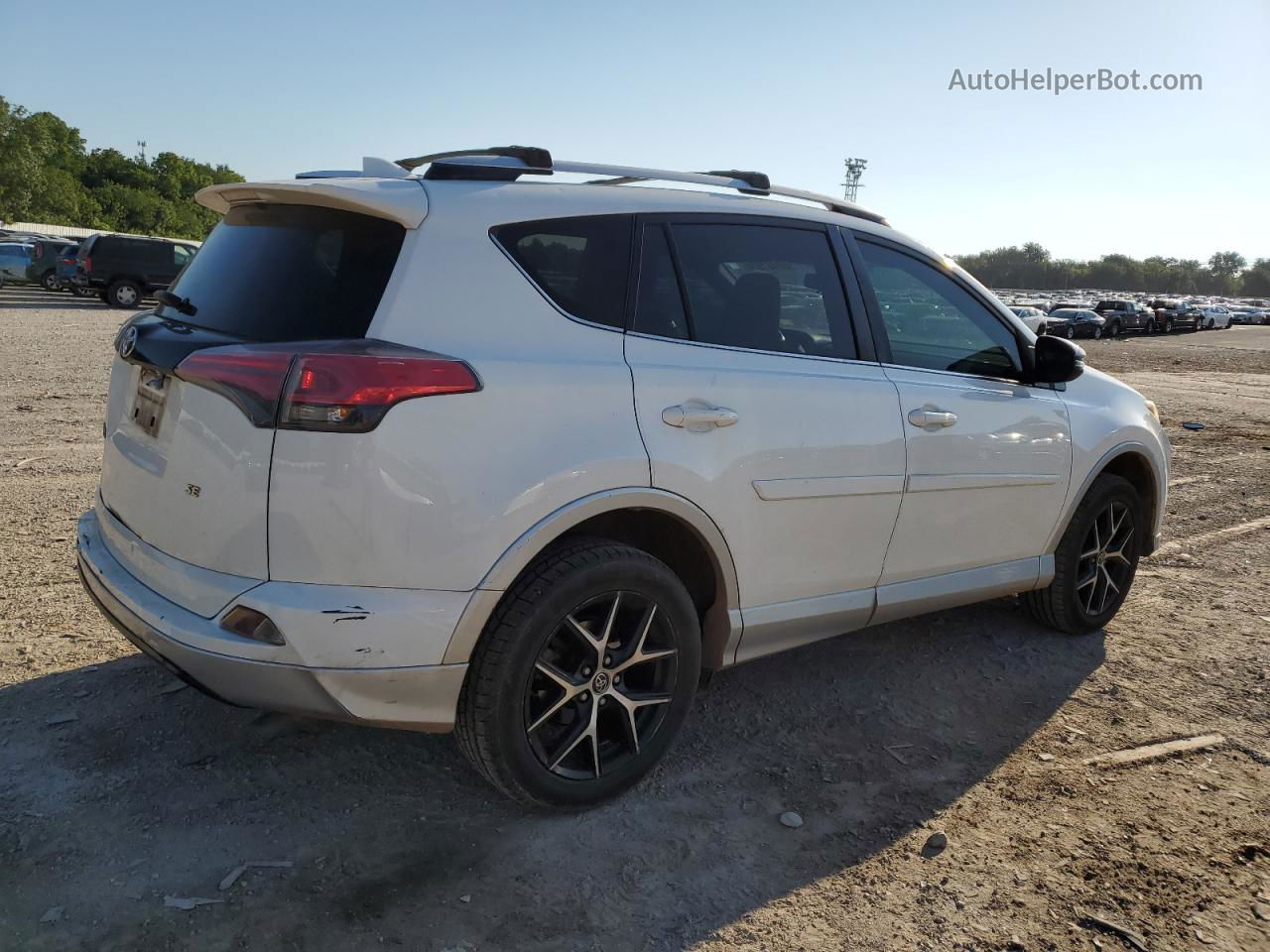 2016 Toyota Rav4 Se White vin: JTMNFREV2GJ074263