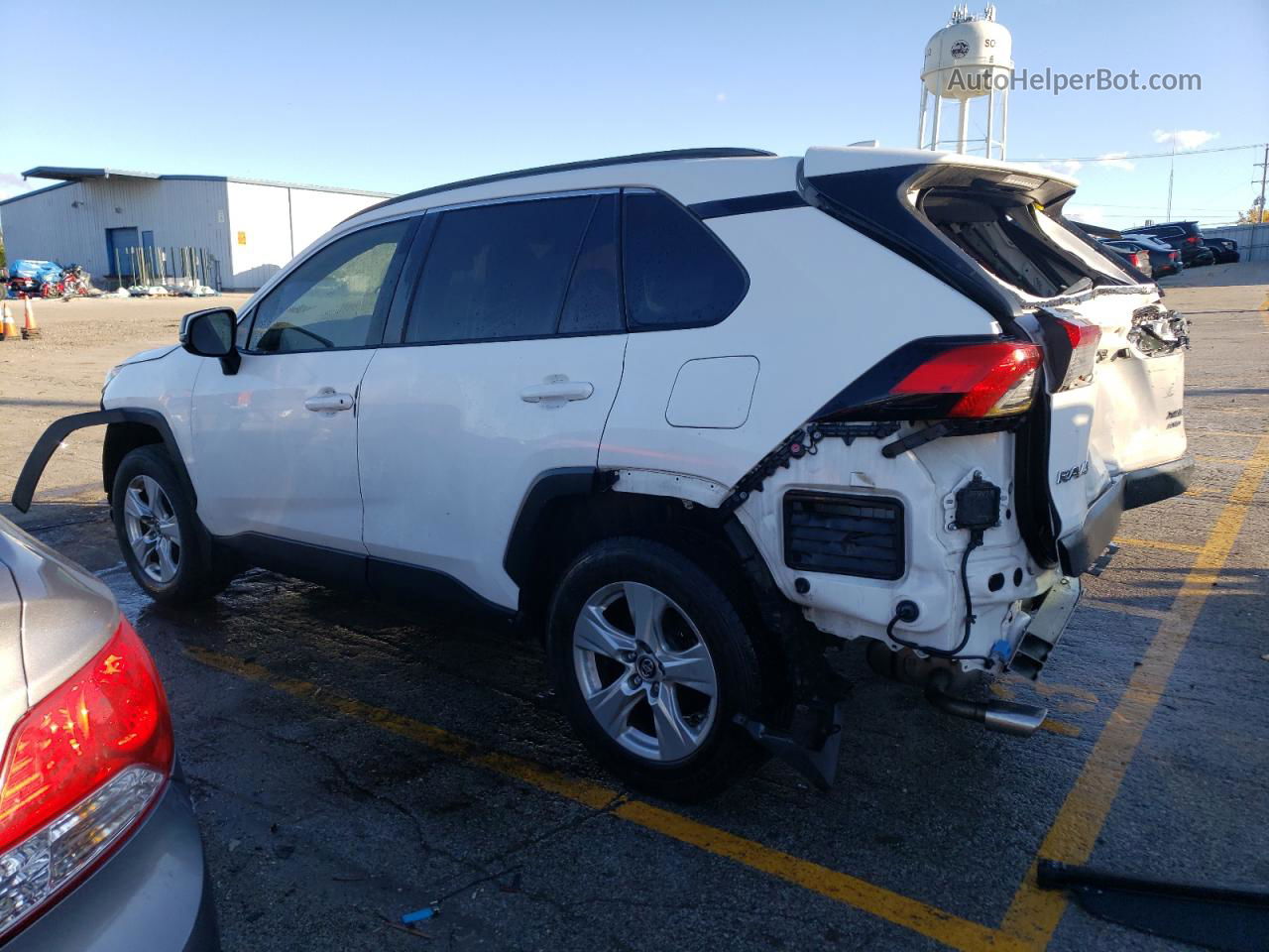 2019 Toyota Rav4 Xle White vin: JTMP1RFV6KD516622