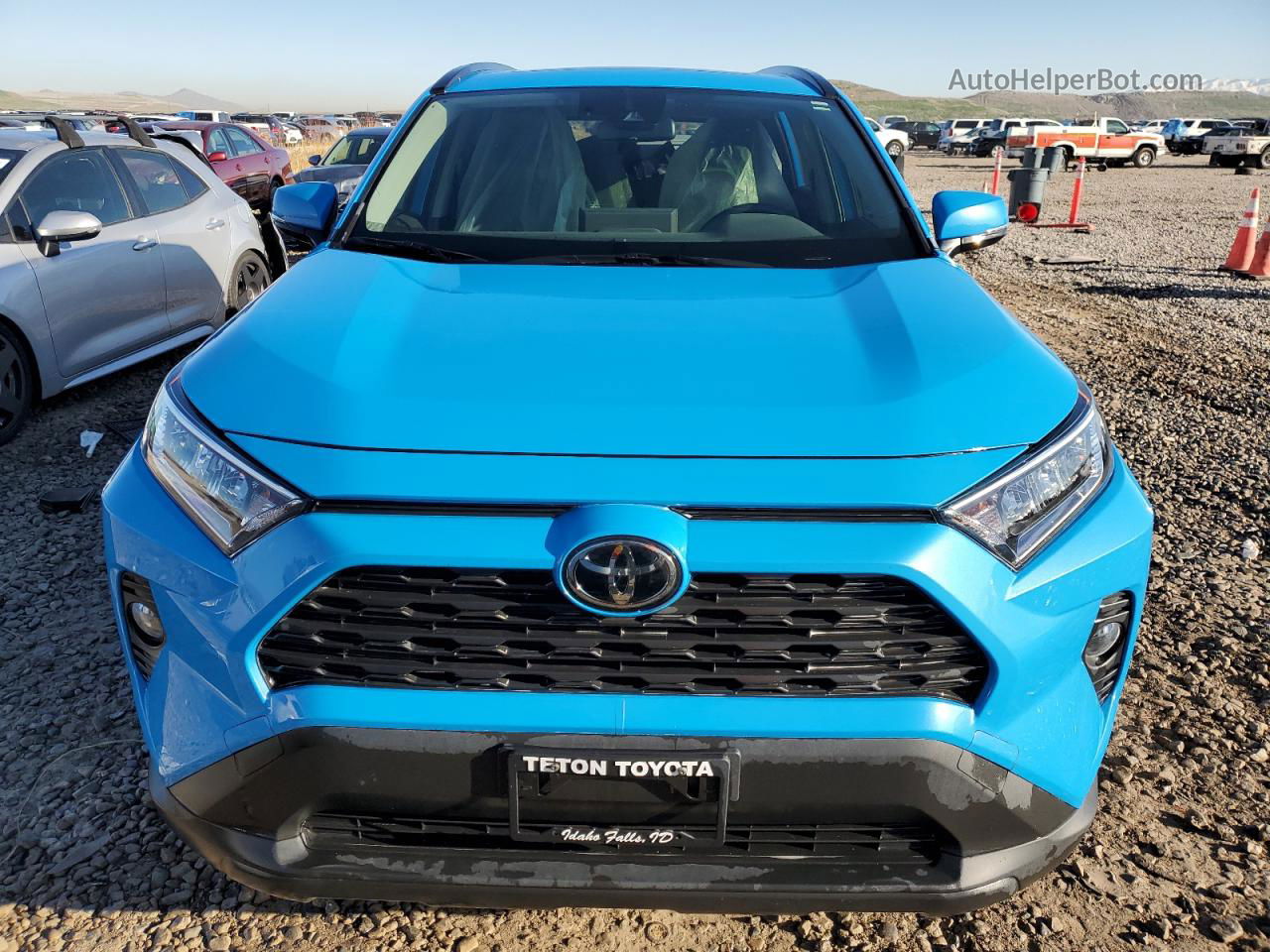 2021 Toyota Rav4 Xle Blue vin: JTMP1RFV7MD074744