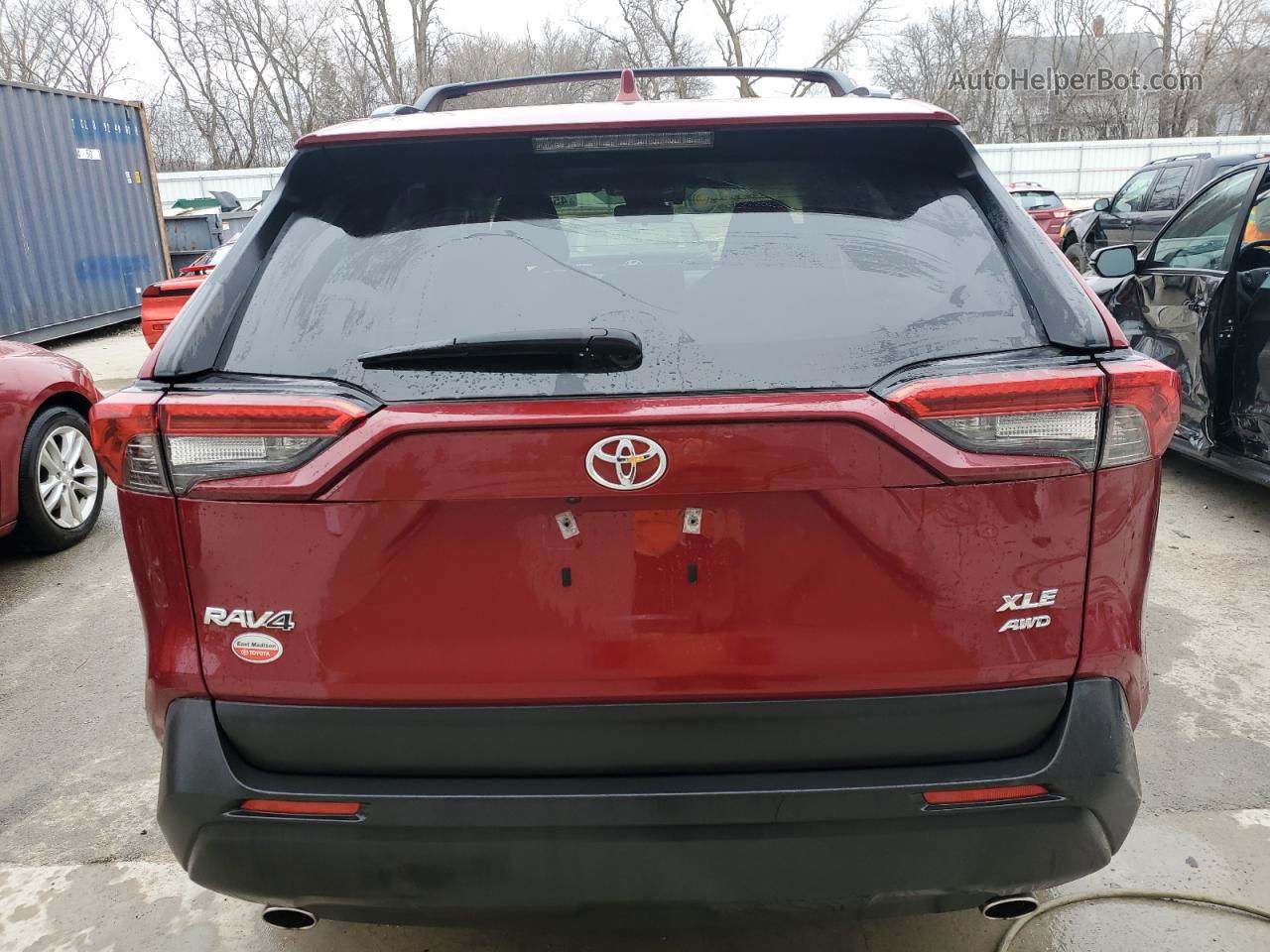 2021 Toyota Rav4 Xle Red vin: JTMP1RFV9MD531571