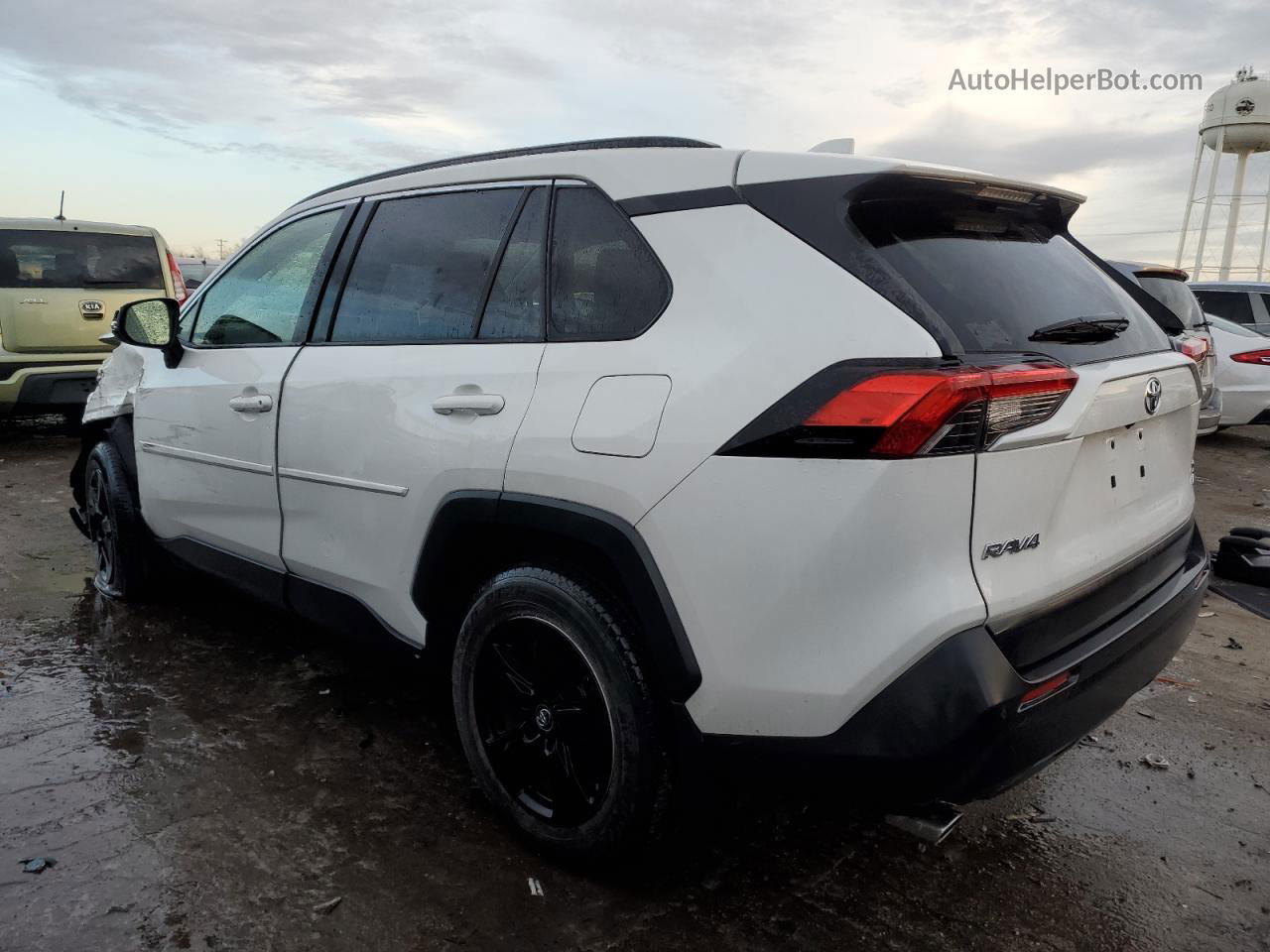 2019 Toyota Rav4 Xle White vin: JTMP1RFVXKD022117