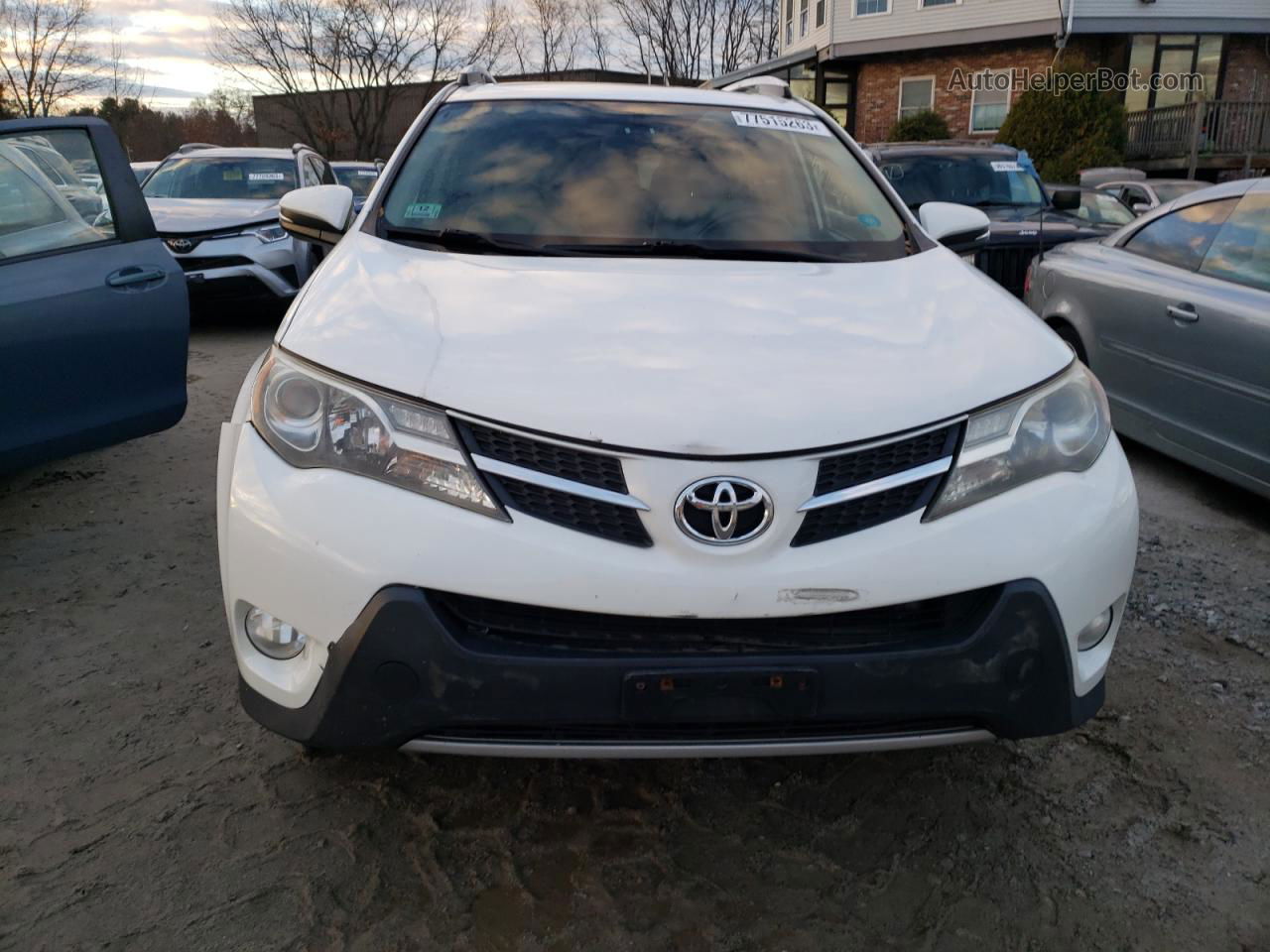 2015 Toyota Rav4 Xle White vin: JTMRFREV2FJ037830