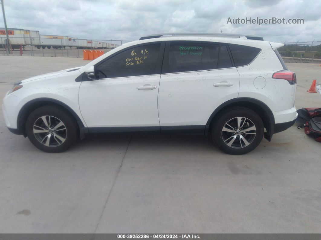 2018 Toyota Rav4 Xle White vin: JTMRFREV2JJ736738