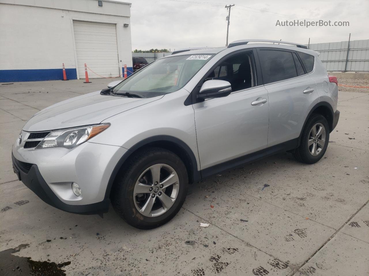 2015 Toyota Rav4 Xle Silver vin: JTMRFREV5FD154333