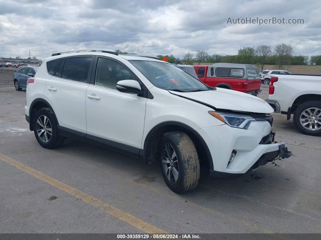 2018 Toyota Rav4 Xle White vin: JTMRFREV6JD248214