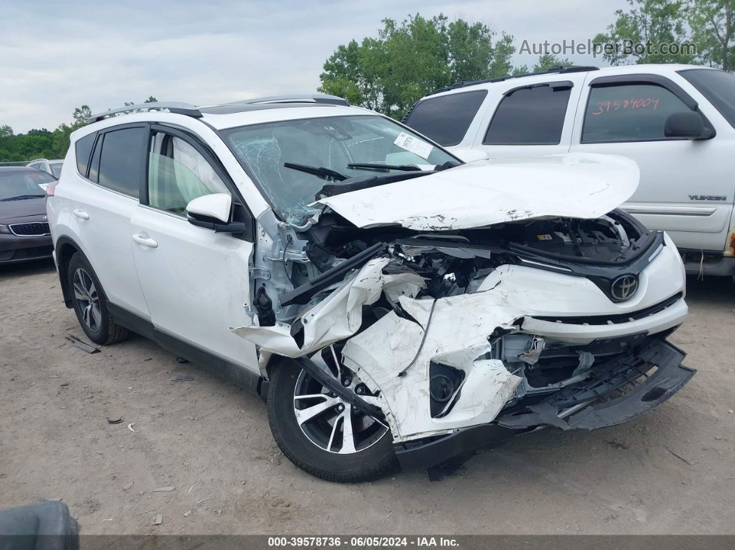 2018 Toyota Rav4 Xle White vin: JTMRFREV6JJ260509