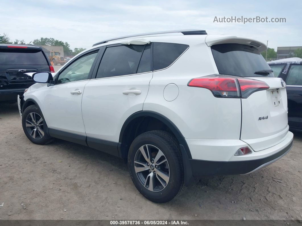 2018 Toyota Rav4 Xle Белый vin: JTMRFREV6JJ260509