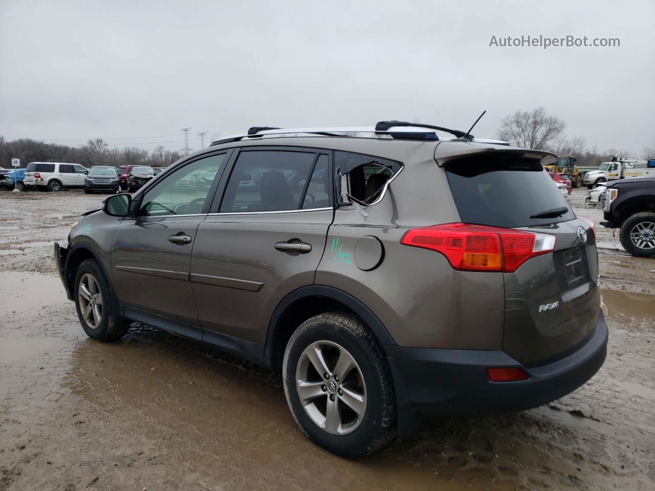 2015 Toyota Rav4 Xle Коричневый vin: JTMRFREV7FD136223