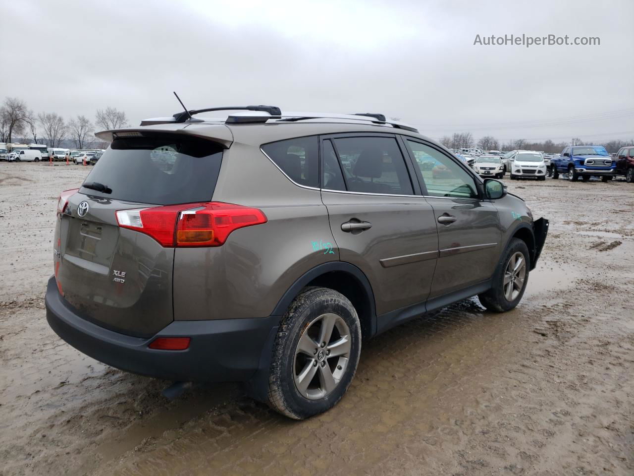 2015 Toyota Rav4 Xle Коричневый vin: JTMRFREV7FD136223