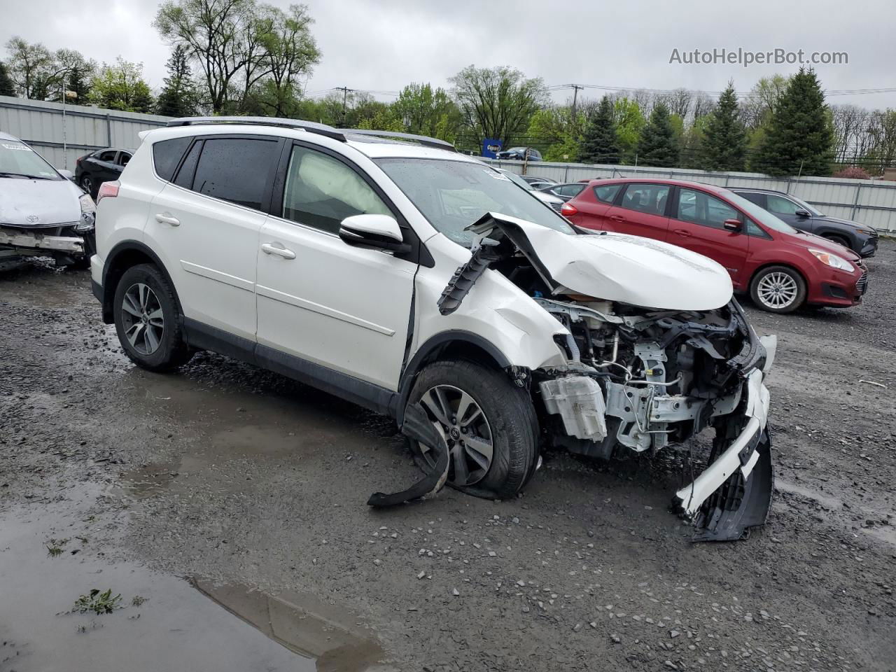 2017 Toyota Rav4 Xle White vin: JTMRFREV7HJ114310