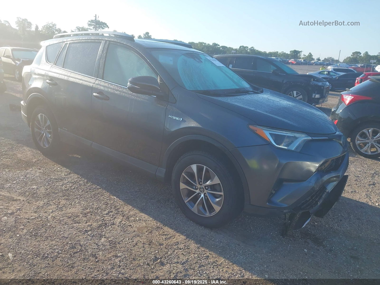 Price & History 2018 Toyota Rav4 Hybrid Xle 2.5l I-4 Dohc, Vvt