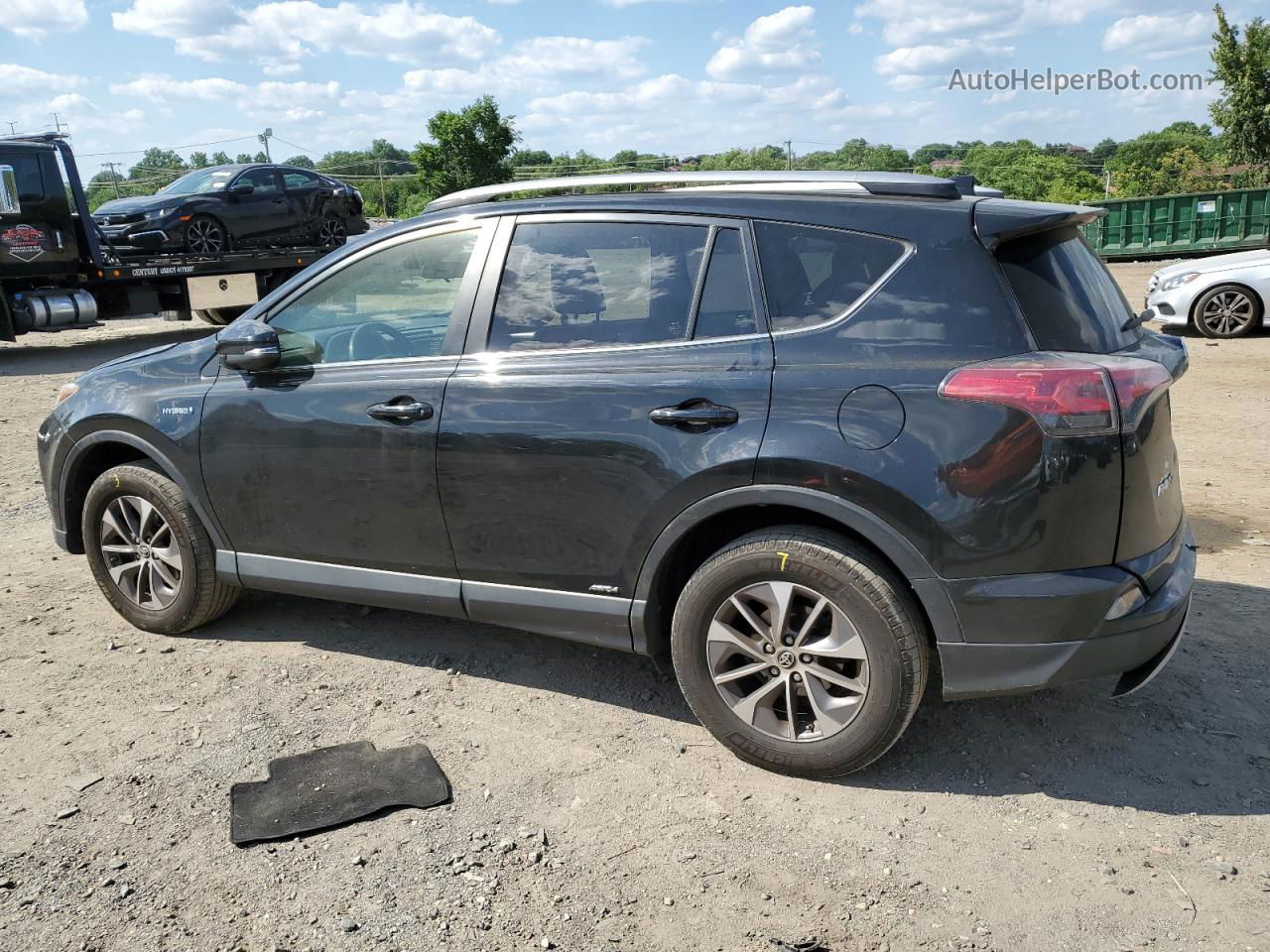 2017 Toyota Rav4 Hv Le Black vin: JTMRJREV2HD137975