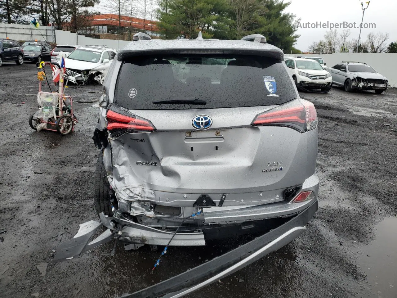 2018 Toyota Rav4 Hv Le Gray vin: JTMRJREV6JD166563