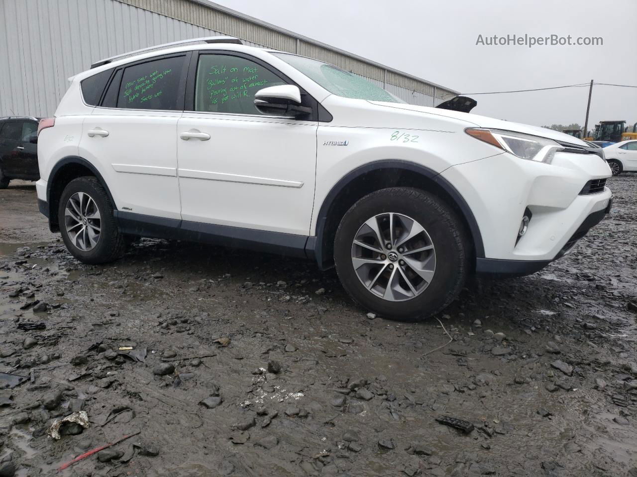 2016 Toyota Rav4 Hv Xle White vin: JTMRJREV8GD054811