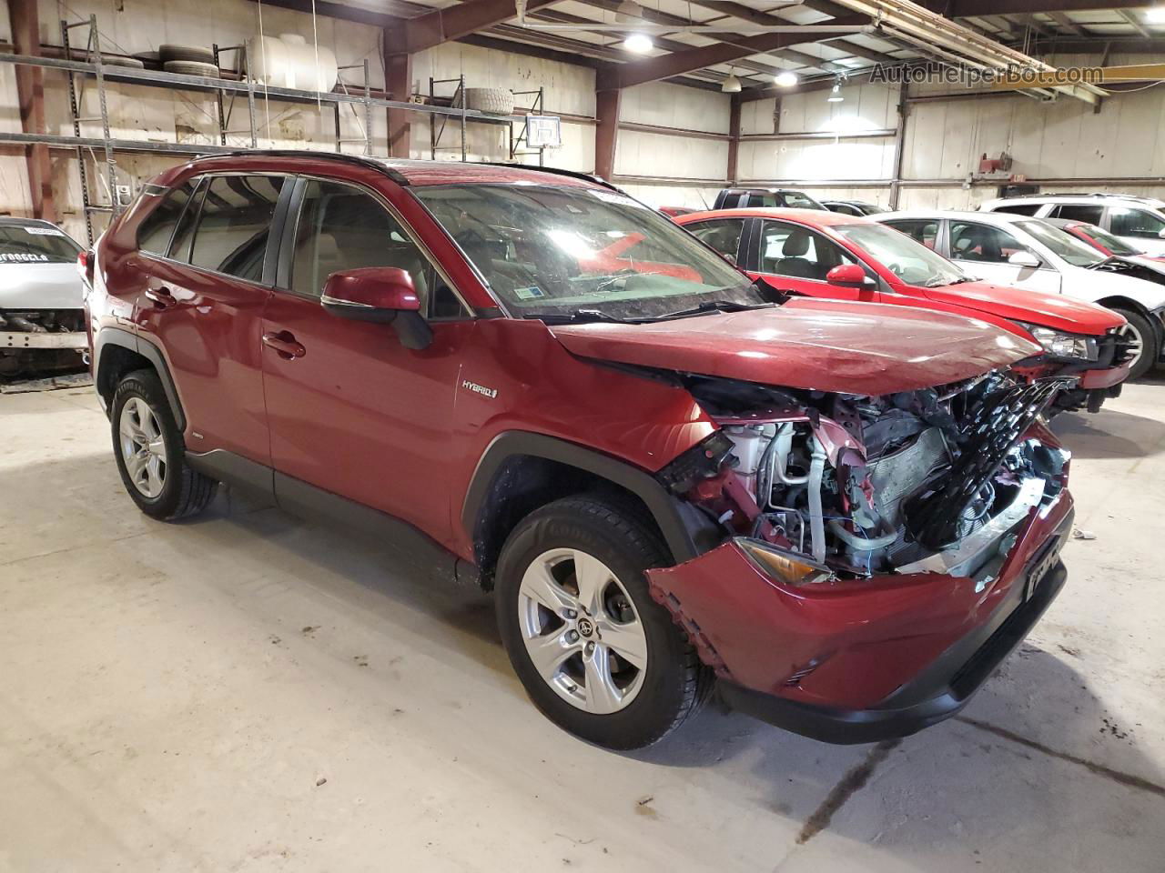 2019 Toyota Rav4 Xle Red vin: JTMRWRFVXKJ018810