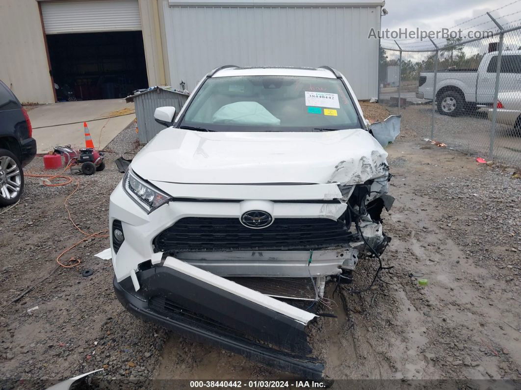 2019 Toyota Rav4 Xle Белый vin: JTMW1RFV4KD041399