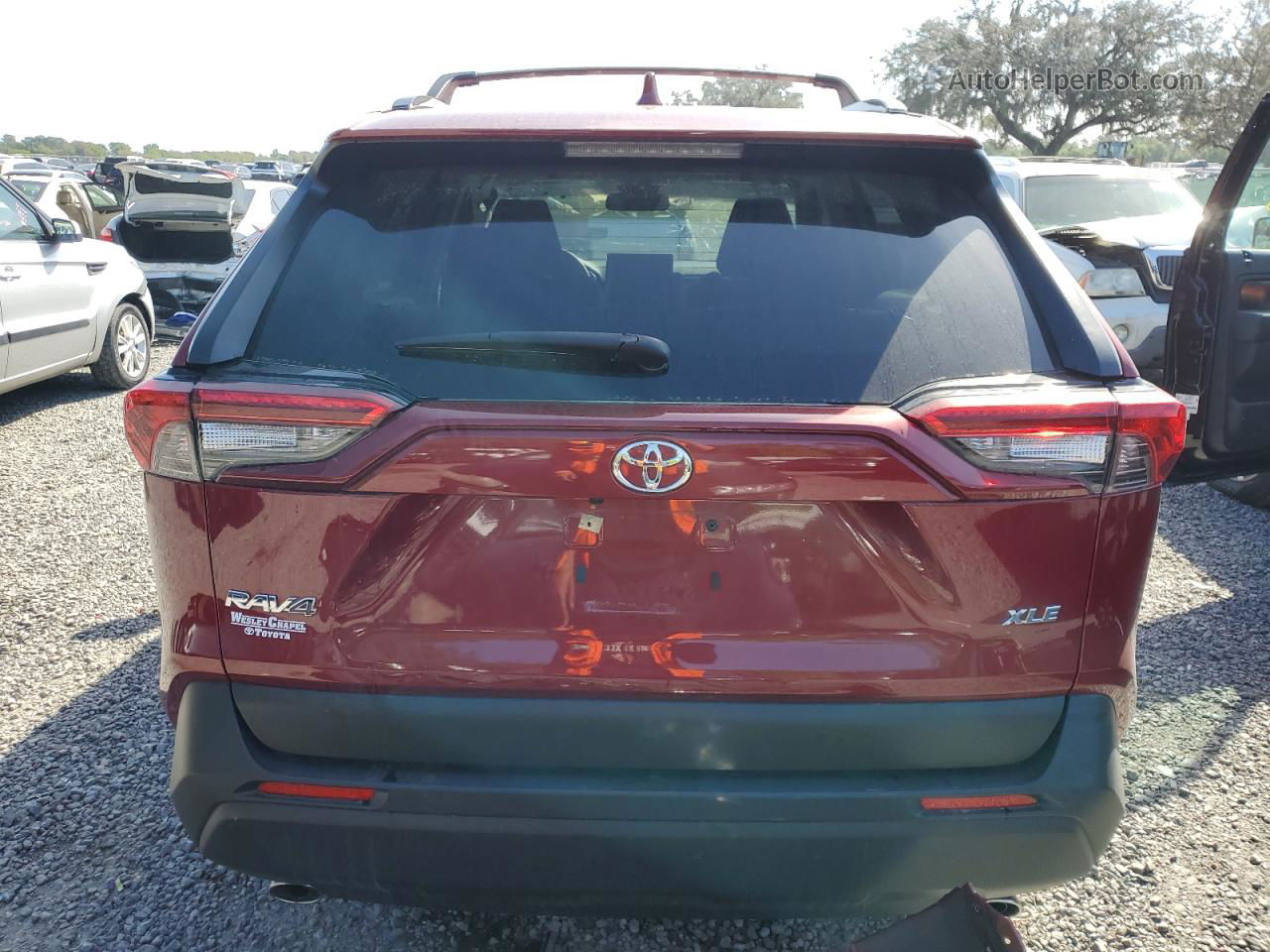 2019 Toyota Rav4 Xle Red vin: JTMW1RFV8KD038845