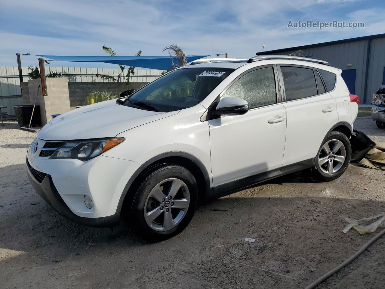 2015 Toyota Rav4 Xle White vin: JTMWFREV0FD060881