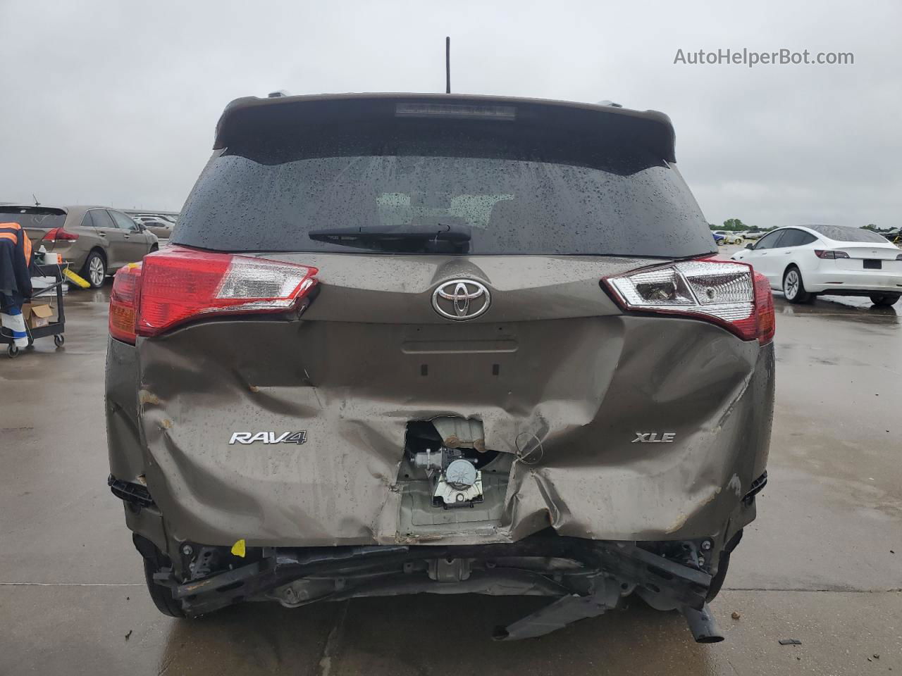 2015 Toyota Rav4 Xle Tan vin: JTMWFREV0FD067927