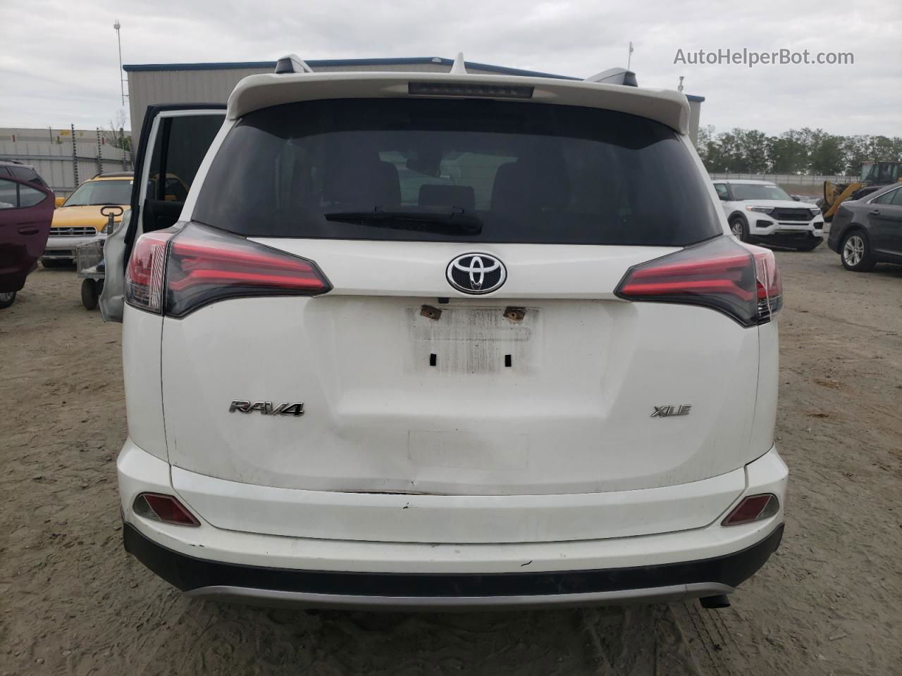 2018 Toyota Rav4 Adventure White vin: JTMWFREV1JJ158621