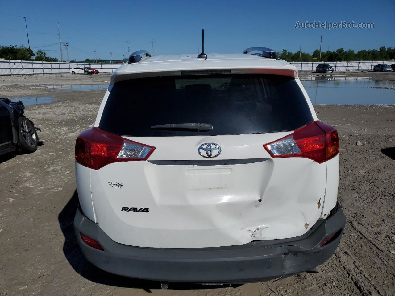 2015 Toyota Rav4 Xle White vin: JTMWFREV2FJ032324