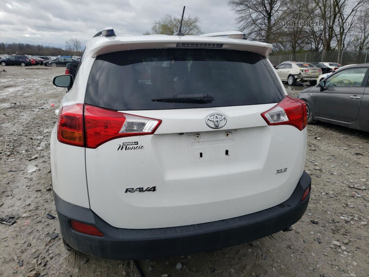 2015 Toyota Rav4 Xle White vin: JTMWFREV2FJ044277