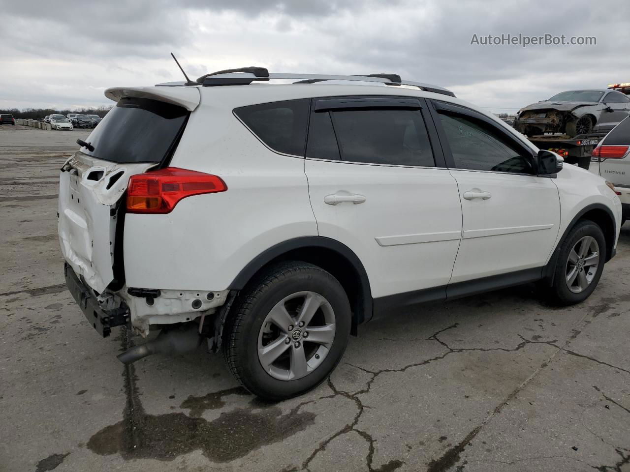 2015 Toyota Rav4 Xle Белый vin: JTMWFREV3FD065413