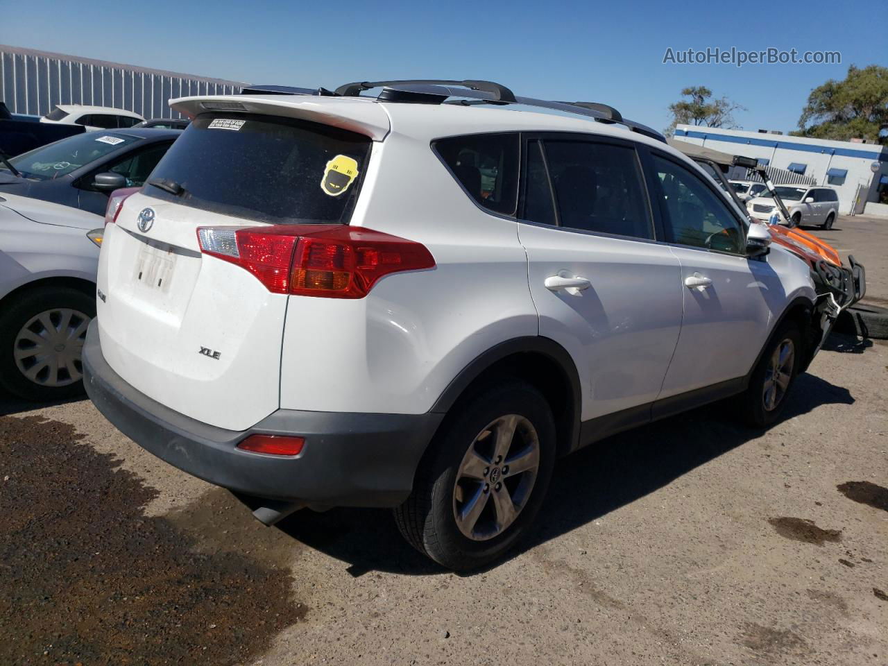 2015 Toyota Rav4 Xle White vin: JTMWFREV6FD069472