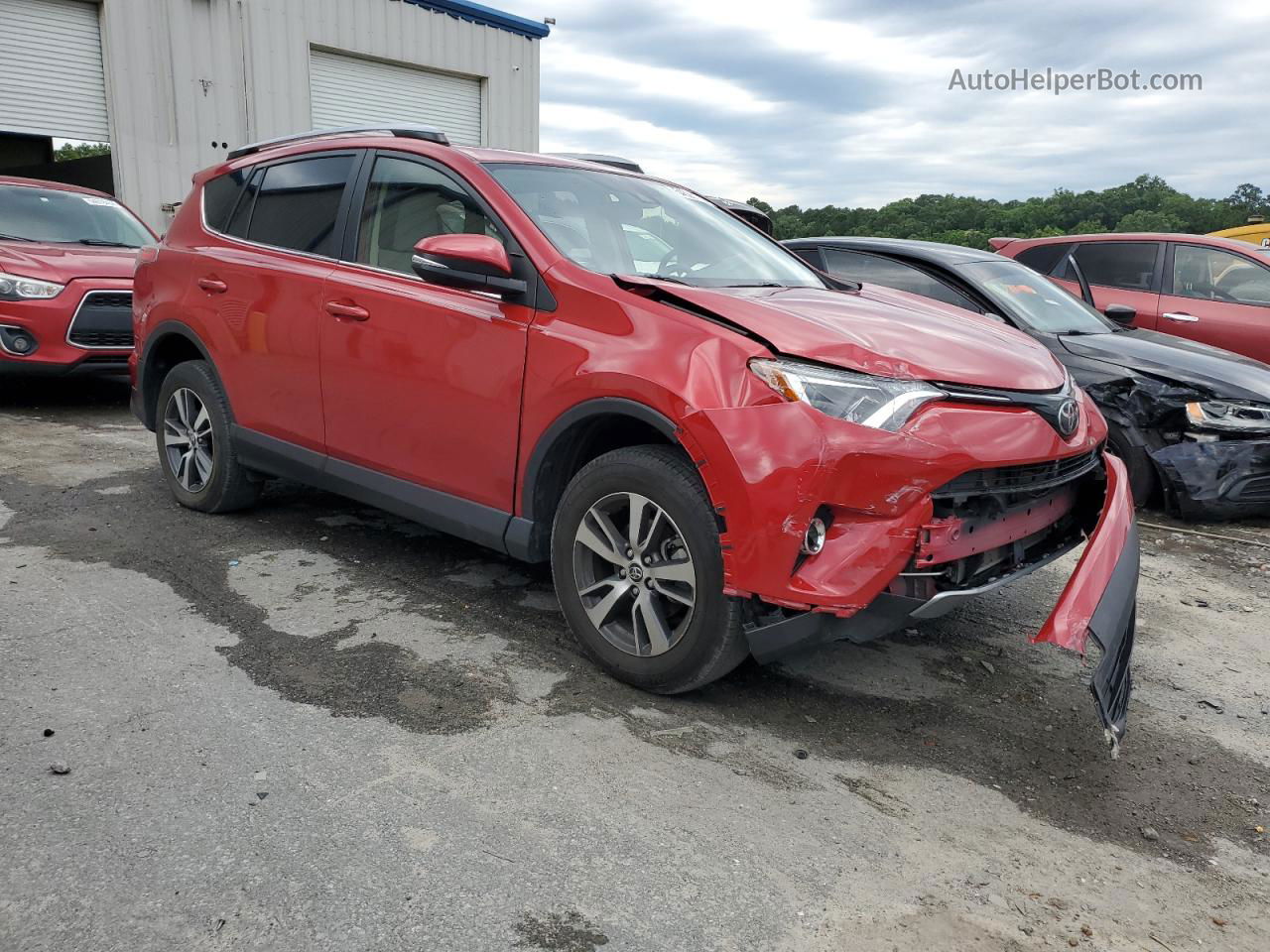 2017 Toyota Rav4 Xle Красный vin: JTMWFREV6HJ115175