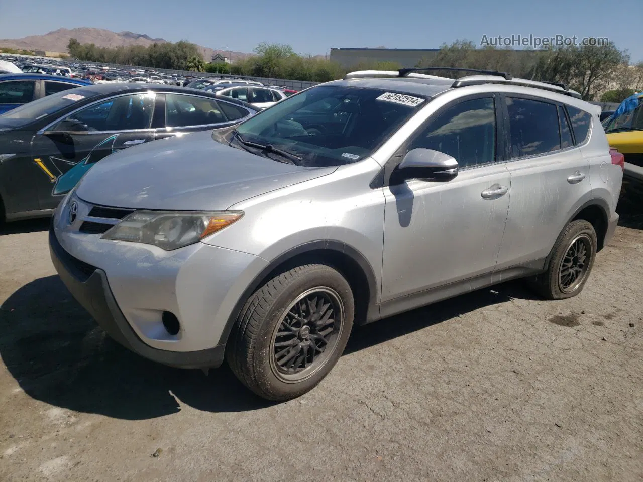 2015 Toyota Rav4 Xle Серебряный vin: JTMWFREV8FJ038001