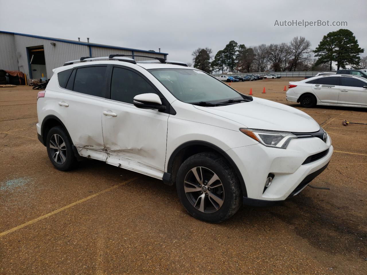 2016 Toyota Rav4 Xle White vin: JTMWFREV9GJ095874