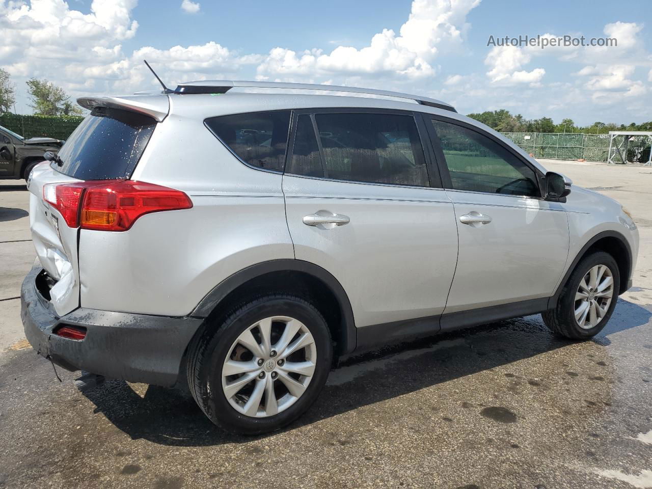 2015 Toyota Rav4 Limited Silver vin: JTMYFREV7FD064161