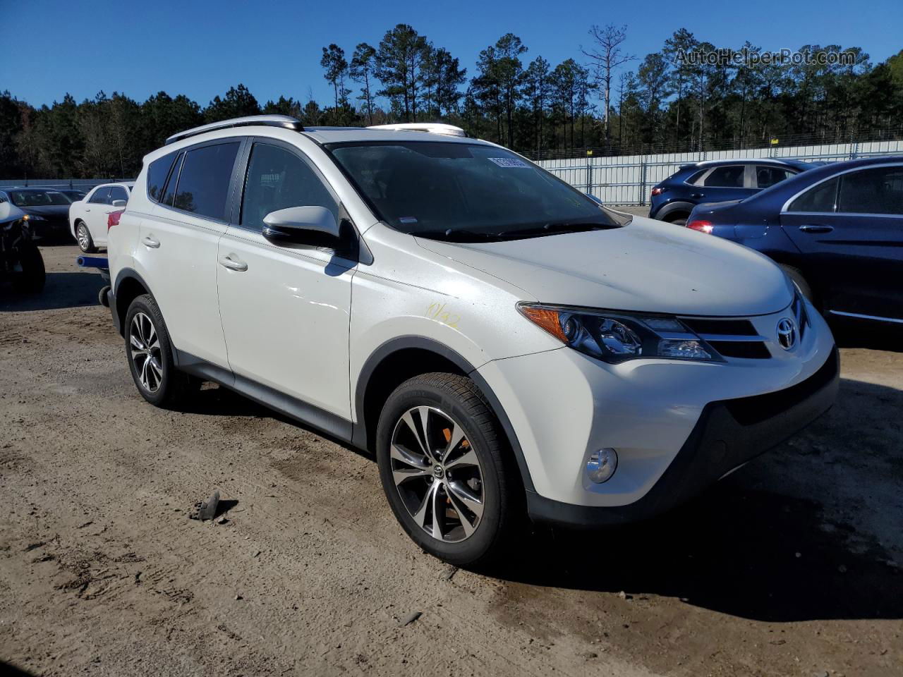 2015 Toyota Rav4 Limited White vin: JTMYFREVXFD071234